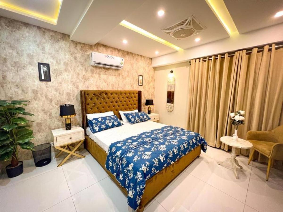 Ferienwohnung Eiffel Heights Bahria Lahore Exterior foto